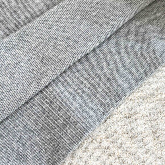 ALO Yoga Gray Tank Top - Picture 8 of 12